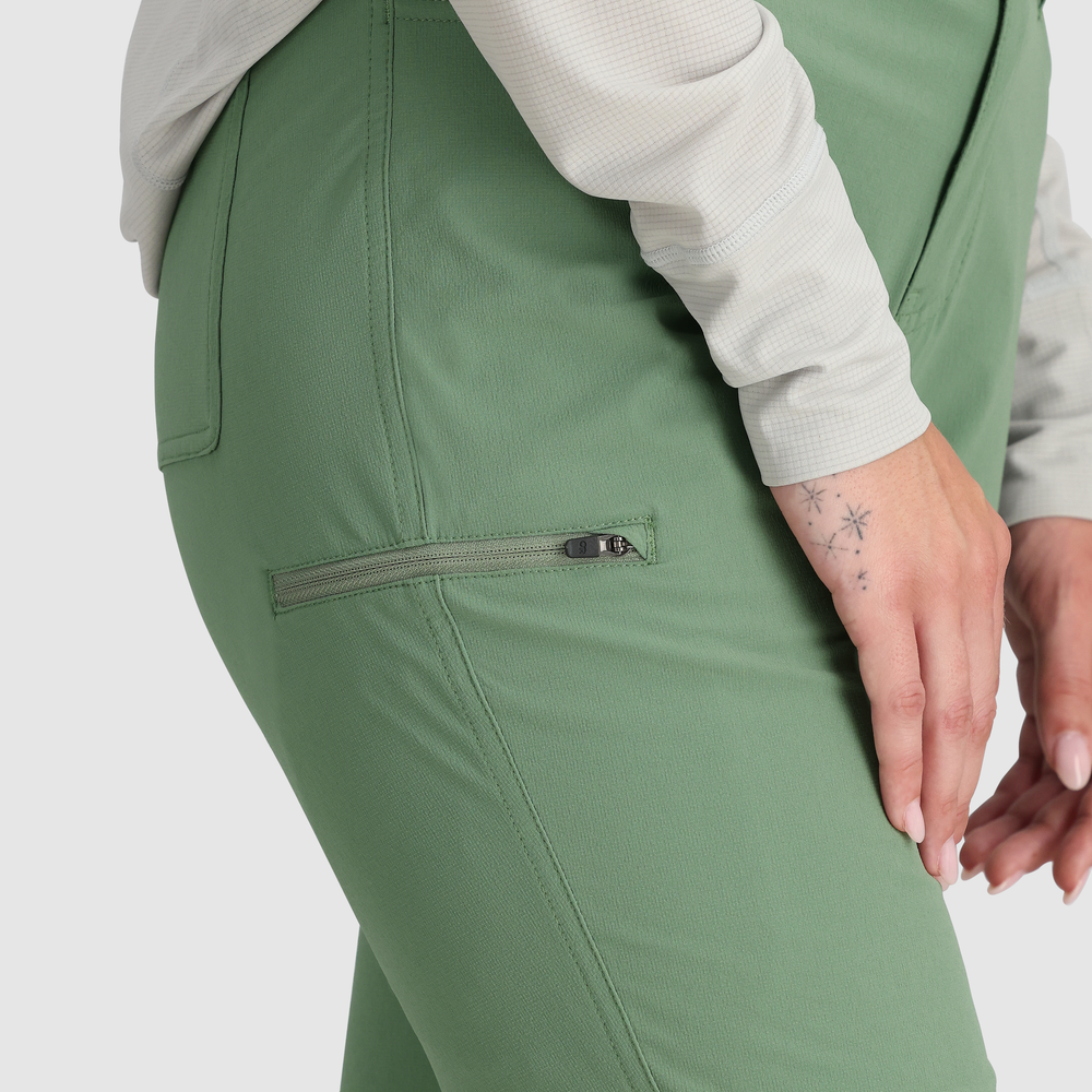 Women's Ferrosi Capris - Image 12